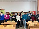 Теплинских Татьяна Николаевна ведёт занятие со студентами